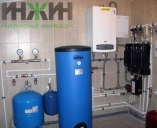 Монтаж настенного котла Baxi с бойлером Reflex и коллектором Meibes