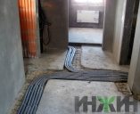 Монтаж трубопроводов отопления Rehau в утеплителе Энергофлекс